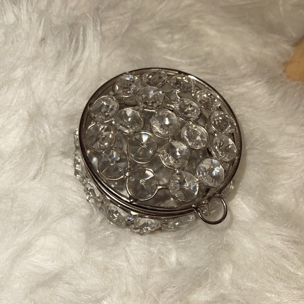 Jewelry holder